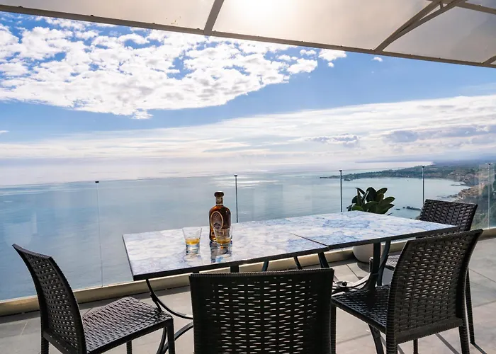Villa Horizonte Luxury Apartments